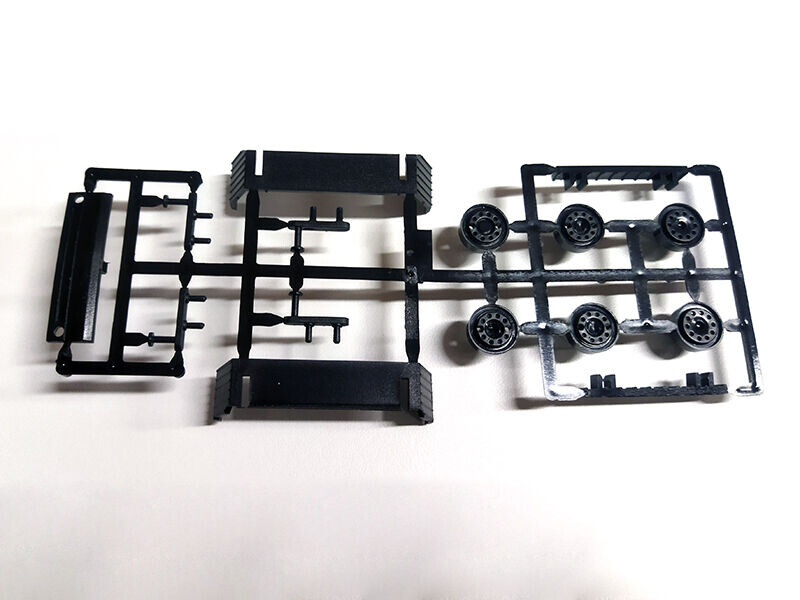 Blatníky a disky s maskou Tatra černá